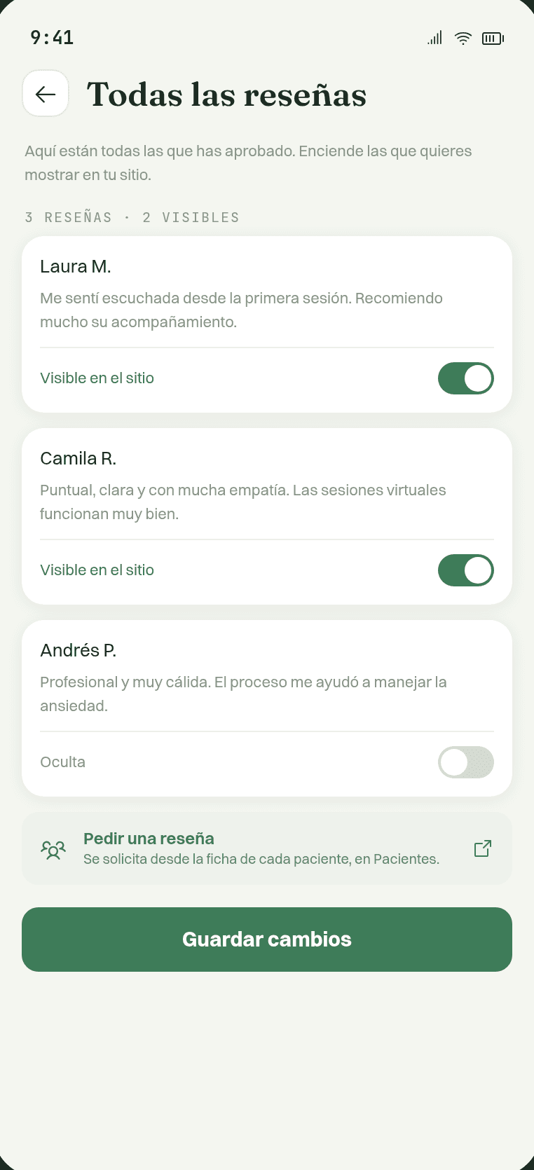 Reseñas aprobadas con el interruptor de visible en el sitio